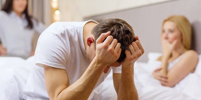 با مردی که خیانت کرده چه کار کنیم؟ - همکده